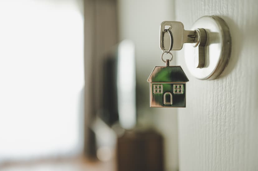 Suzanne’s Story: How she sold when her home value was high and took her time moving